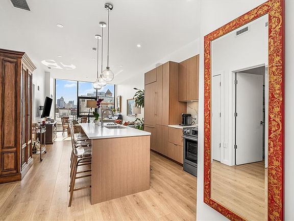 3rd image of 2554 Smallman St #406