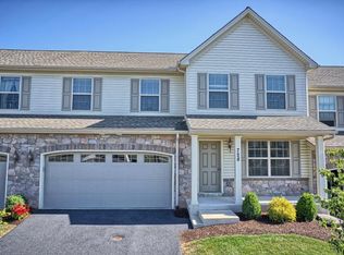 728 Gladstone Ct, Mechanicsburg, PA 17055