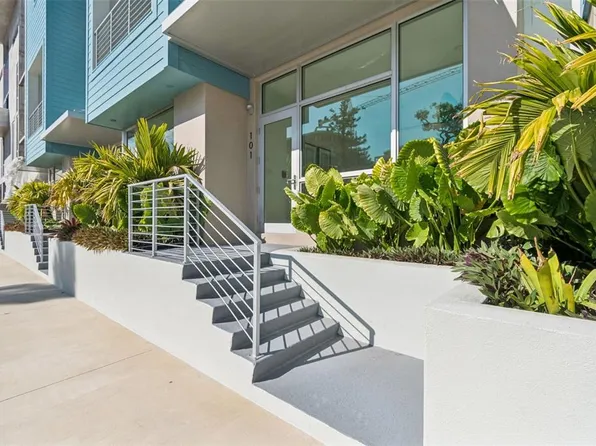 1343 4th St #102, Sarasota, FL 34236