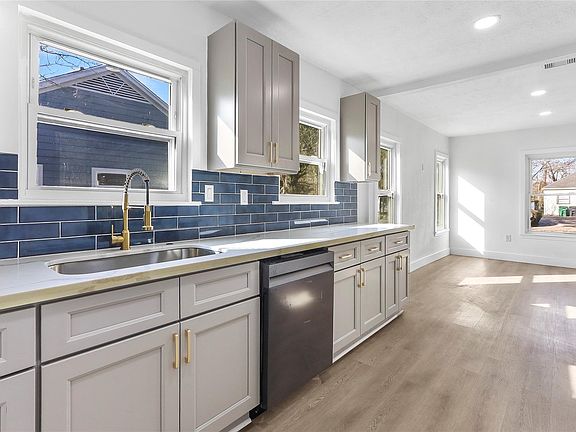 4th image of 4516 Normandy Way