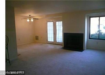 5th image of 1109 Castle Harbour Way Unit 1B