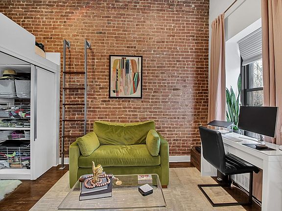 5th image of 148 W 94th St APT 4