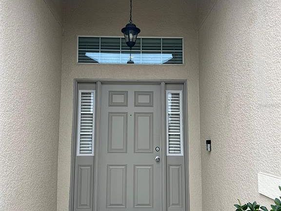 3rd image of 446 Glenkirk Way