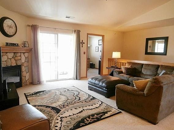 3rd image of 4958 W Maple Leaf Cir #15-5
