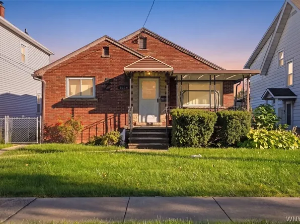2714 Willow Ave, Niagara Falls, NY 14305