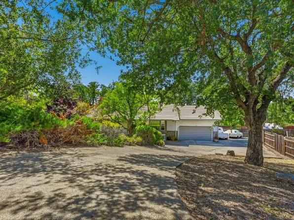 2476 Snag Ct, Valley Springs, CA 95252
