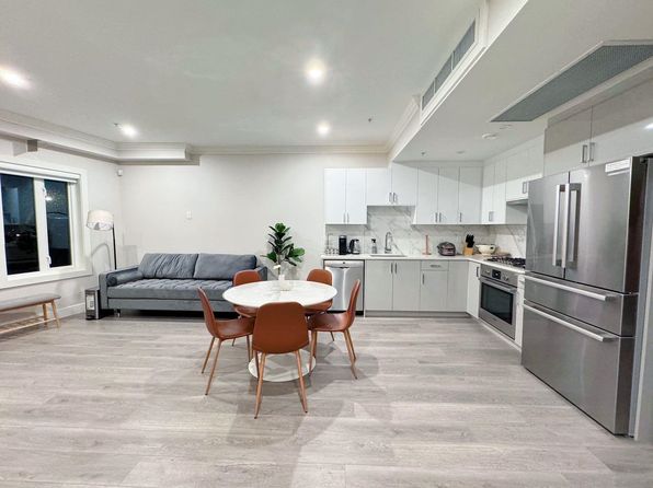4 bedroom rental in Vancouver — photo 2