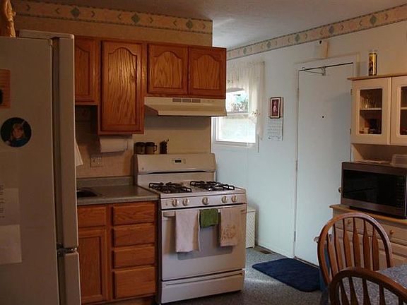 5th image of 2415 Marshall Dr