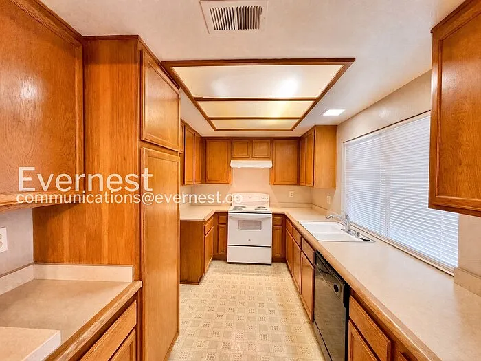 30440 Milky Way Dr — Photo 4