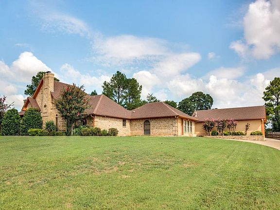 2nd image of 1610 Mockingbird Ln