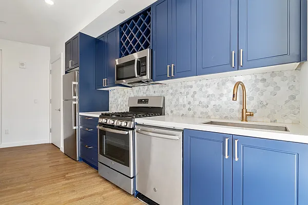 Rented by REAL New York | media 12