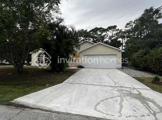 102 NW Carmelite St, Port Saint Lucie, FL 34983