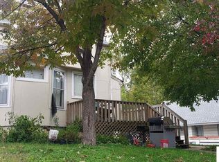 1732 S 27th St, Omaha, NE 68105
