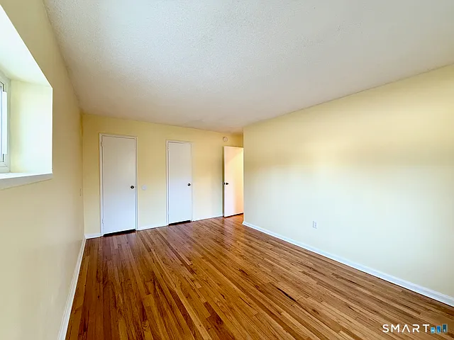 570 Whitney Ave #L3 — Photo 6