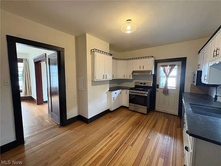5821 South St — Photo 9