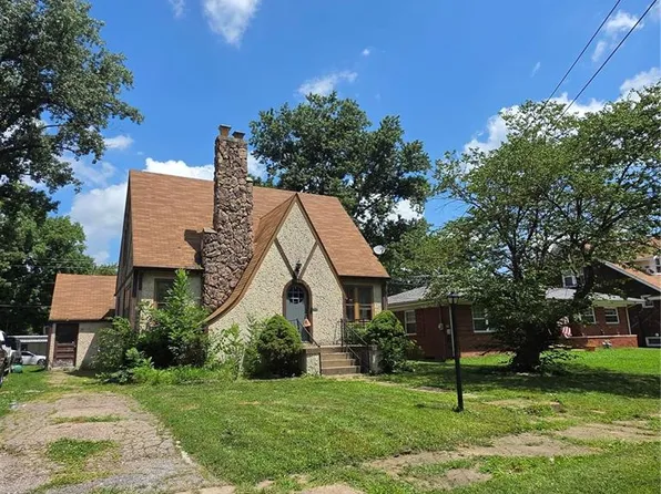 107 S 30th St, Belleville, IL 62226