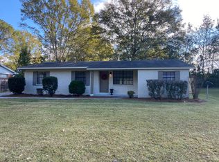 2918 Williamsburg Rd, Hattiesburg, MS 39402