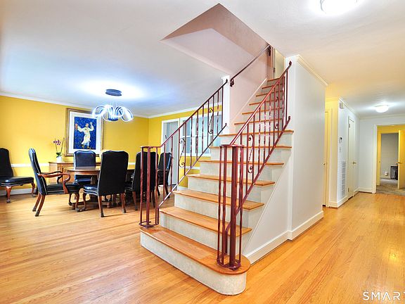 4th image of 44 Miamis Road
