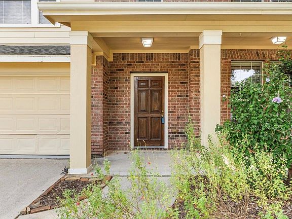 4th image of 18926 Cluster Oaks Dr