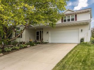 4114 M Ave NW, Cedar Rapids, IA 52405