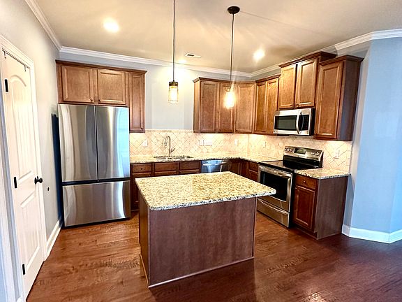 Granite Counters and Stainless Steel Appliances