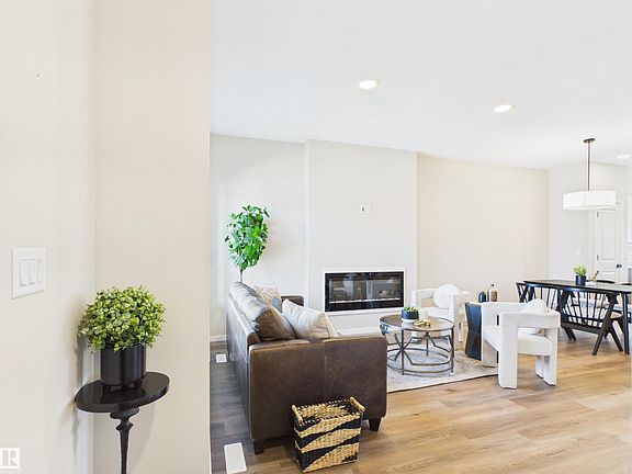 4th image of 55 Sereno Ln