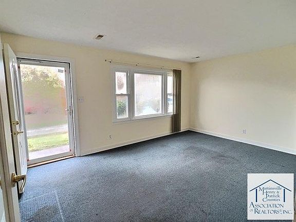 3rd image of 245 Laurel Dr