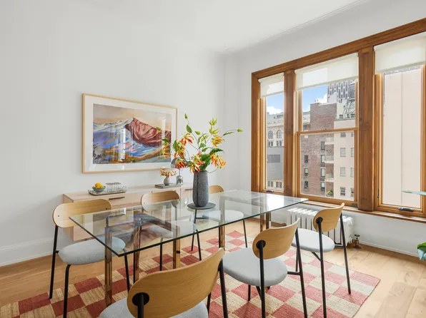 366 Broadway image 8 of 22