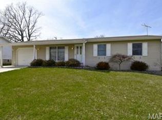 321 Linda Ln, O'Fallon, MO 63366