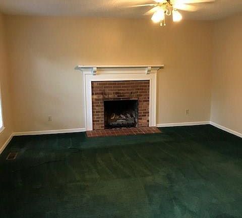 5th image of 709 Chockecherry Ct