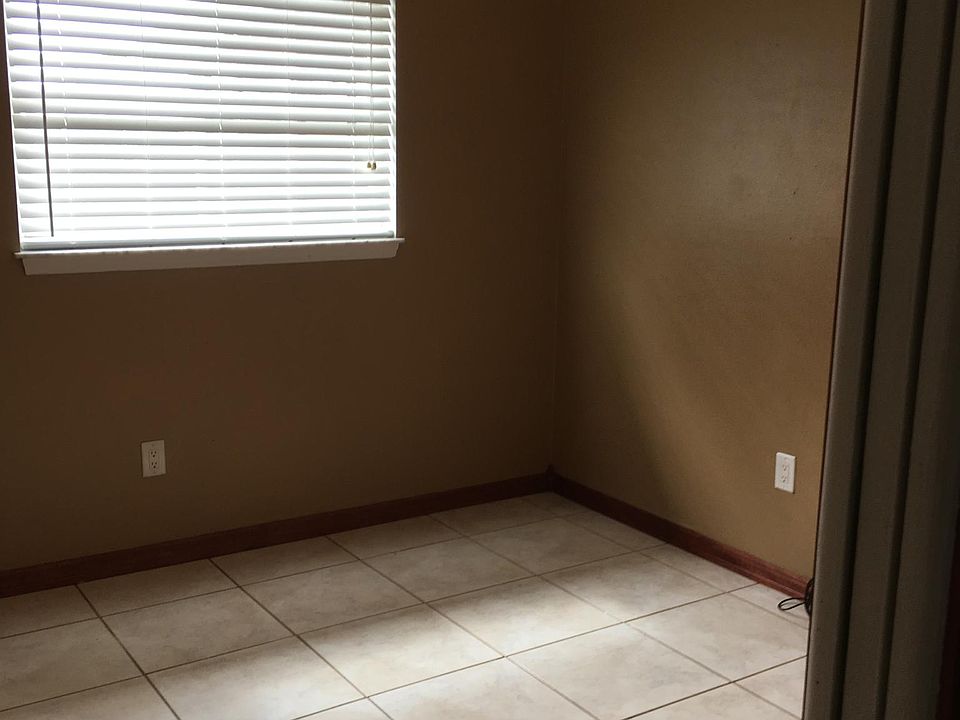 1st image of 2655 Sarno Rd