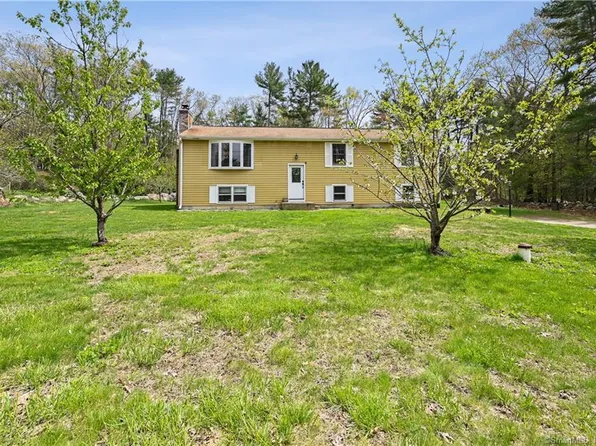 3 Laurel Lane, Stafford, CT 06076