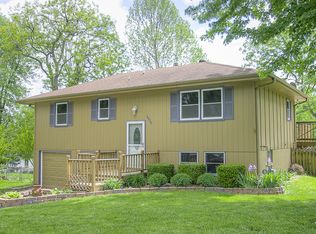 4915 Saville Ct, Kansas City, MO 64136