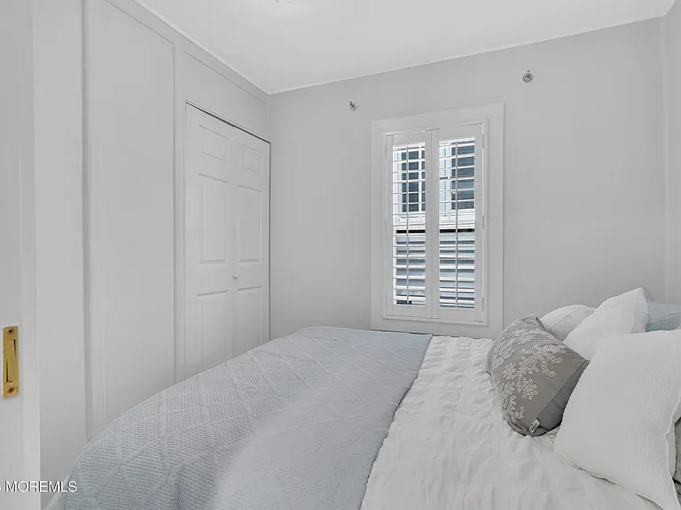 629 Redmond Ave — Photo 2
