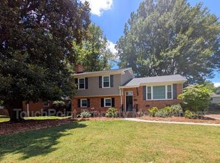 6724 Sunview Dr, Charlotte, NC 28210
