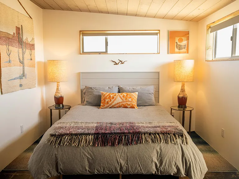 Second Bedroom, queen bed
