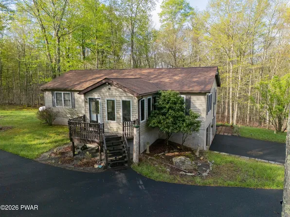 487 Perkins Pond Rd, Beach Lake, PA 18405