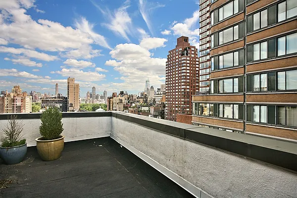 Sold by Corcoran | media 17