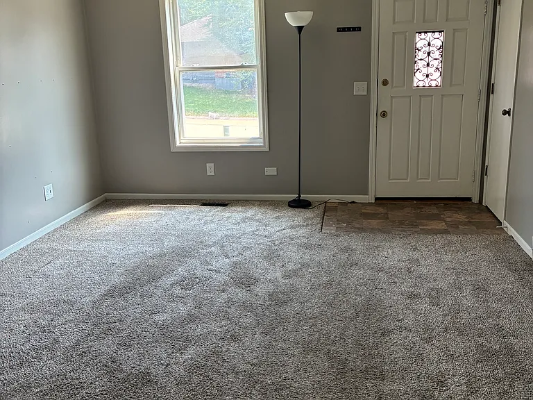 3101 Squire Ln #1/2 — Photo 2
