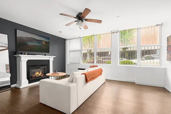 Rented by Compass | media 10