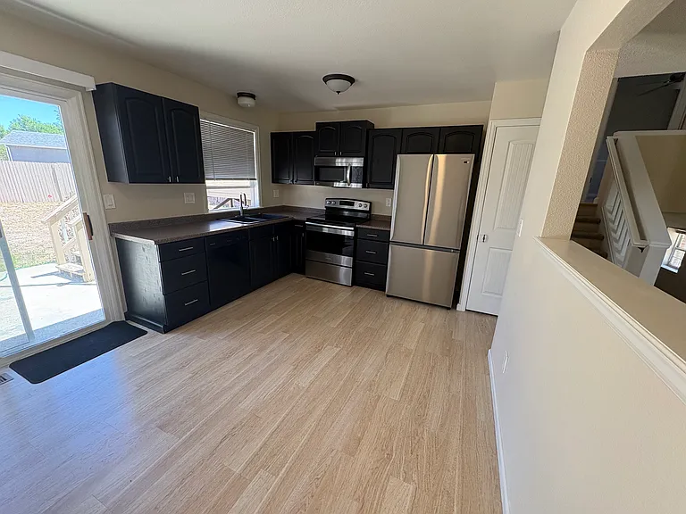 2673 Prescott Cir W — Photo 3
