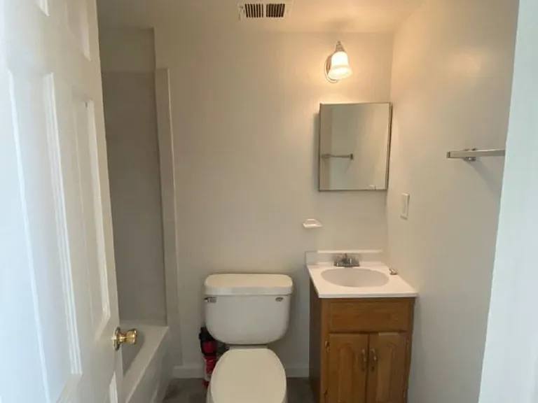 413 Warner St NW — Photo 14