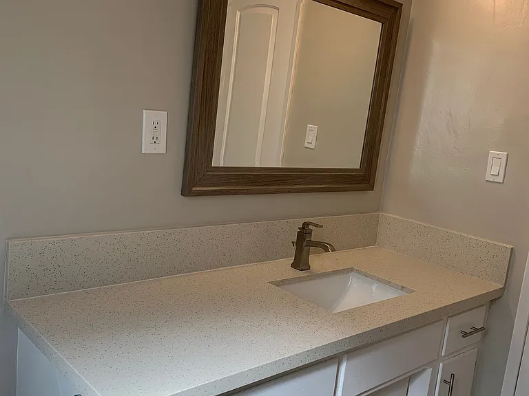 435 S Gramercy Pl — Photo 8