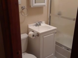 172 Hathaway St #2, New Bedford, MA 02746