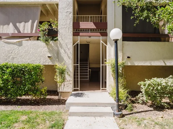 18168 Sundowner Way, Santa Clarita, CA