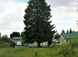 703 Oak St, Nezperce, ID 83543