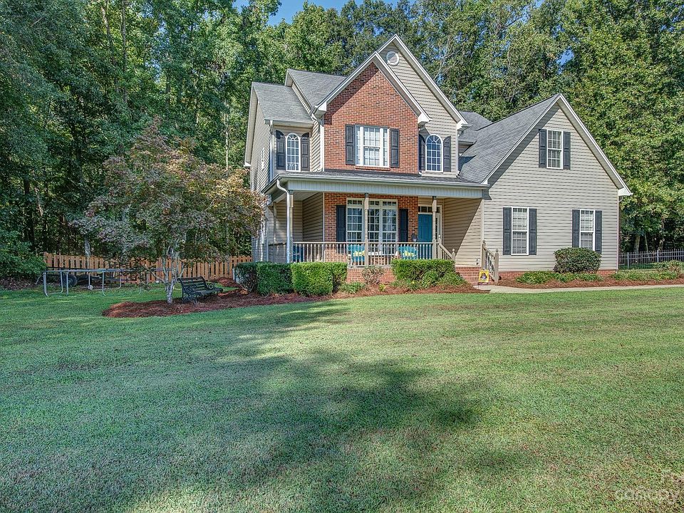 1st image of 1848 White Cedar Dr
