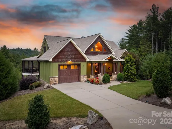 5378 Oak Crest Ln #114/115, Lenoir, NC 28645