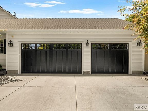 5th image of 3510 Charleston Cir