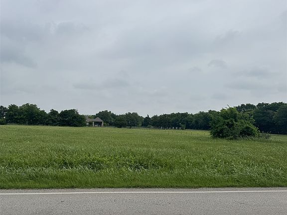 3rd image of 2509 Grace Ln